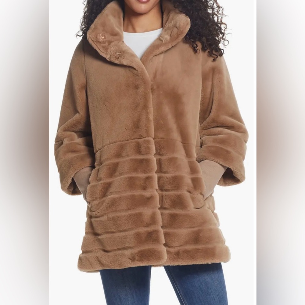 Gallery Women's Water Resistant Faux Fur Jacket